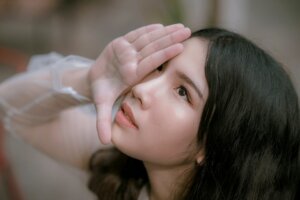 玻尿酸價格多少合理?下巴注射、打鼻子、淚溝填補一次搞懂